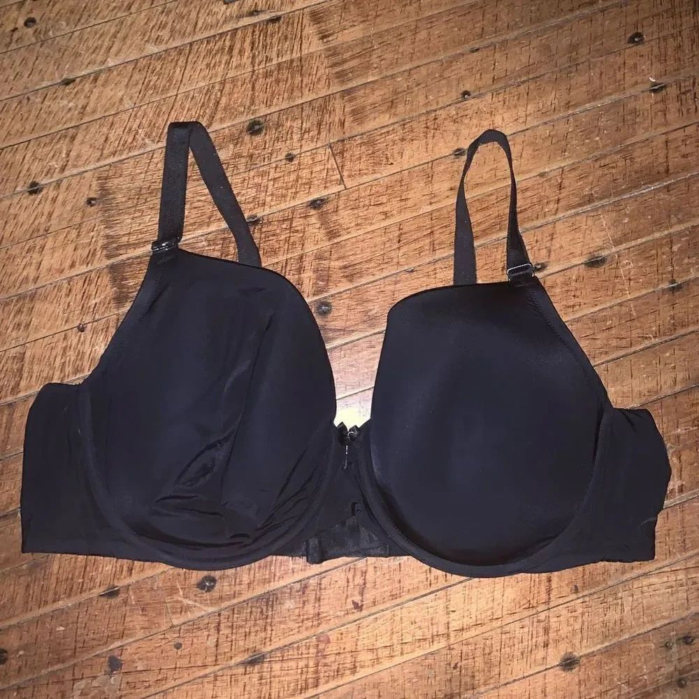 Torrid curve black full figure 42DD normcore comfortable bra